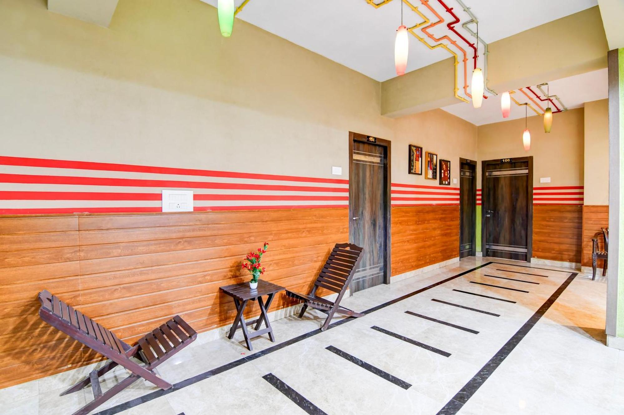 فندق Super Collection O Behala Bhasa المظهر الخارجي الصورة
